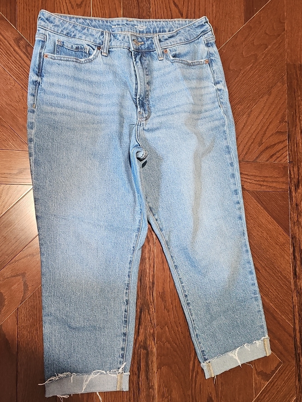 Old Navy OG Straight Light Blue Cropped High-Rise Jeans. Size 12.